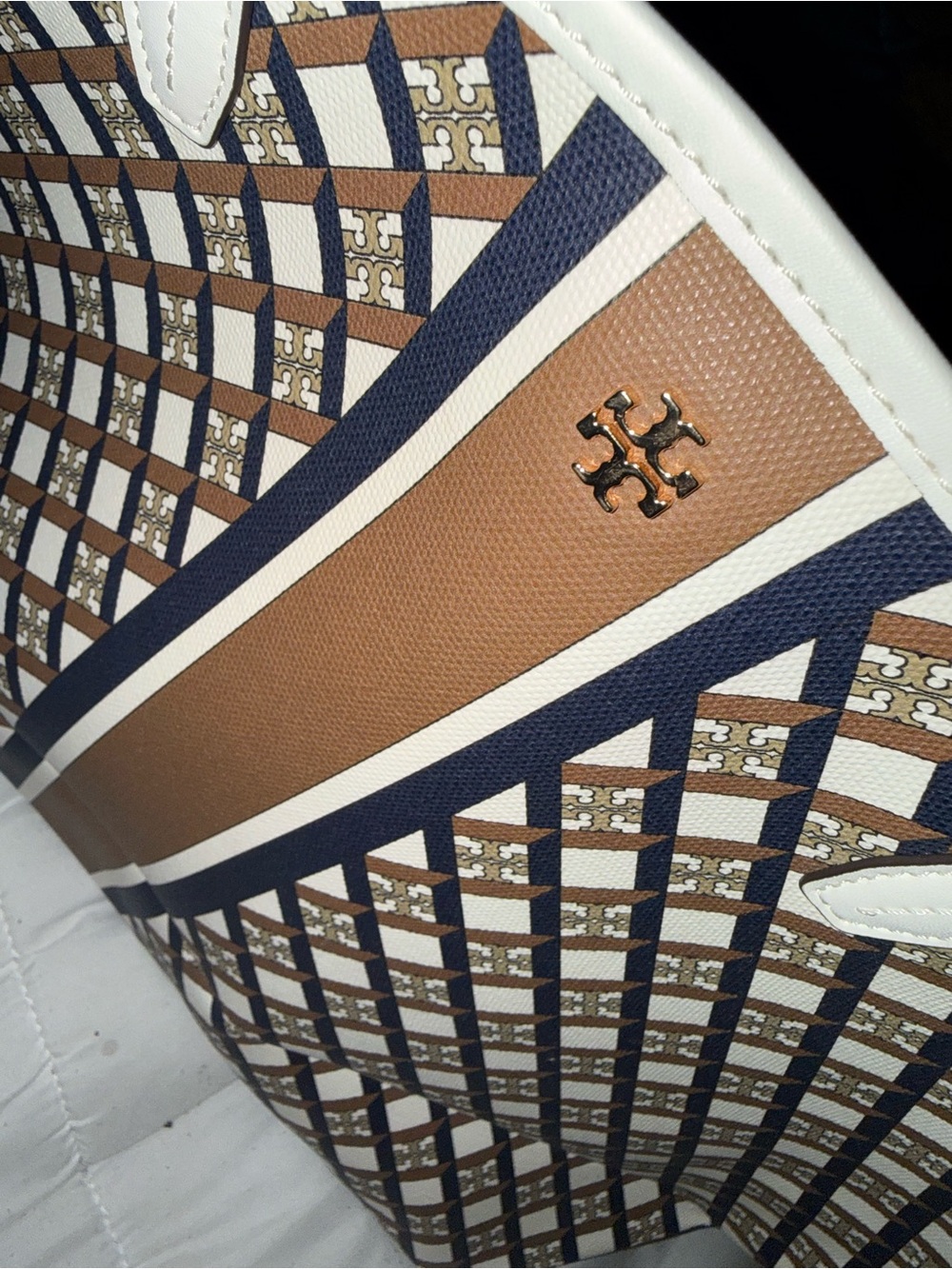 Tory Burch Brown and Cream Patterned Tote with Gold Logo - Picture 8 of 8